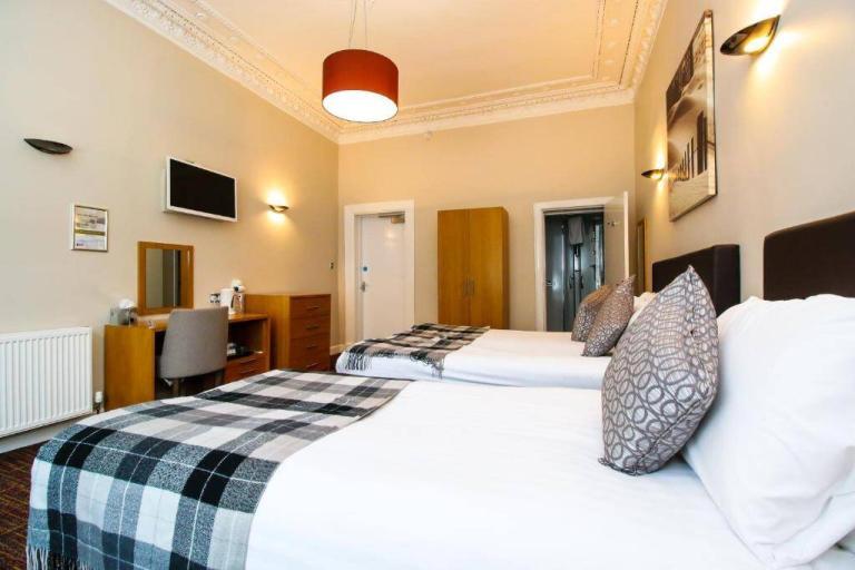 Kelvingrove Hotel Twin Rooms