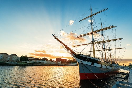 THE RIVERSIDE MUSEUM AND TALL SHIP THE RIVERSIDE MUSEUM AND TALL SHIP